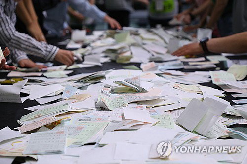 부산 지방선거 투표율 62.1% 기록, 31년 만의 역대 최고치 육박... 북구 보궐선거가 흥행 견인