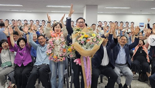 민주당 강성휘, 75.94% 압도적 득표로 목포시장 당선... '목포 대전환' 시동