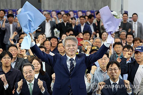 전남광주통합특별시 초대 수장에 민형배 당선... 민주당, 일극 체제 공고화하며 지역 권력 장악