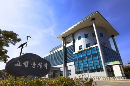2,077표 동률의 기적, 경남 고성서 공직선거법 '연장자 우선' 규정이 당락 갈랐다