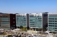 LG이노텍 베트남에 반도체 기판 거점 구축... 2030년 패키지 매출 3조 달성 박차