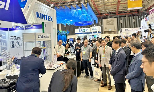 K-의료기기, 베트남 시장 정조준... 킨텍스 주도 80개사 호찌민서 'K-Med 엑스포' 개막