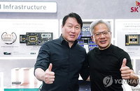젠슨 황, K-재계 총수들과 'AI 동맹' 강화... HBM 공급 및 피지컬 AI 협력 전방위 논의