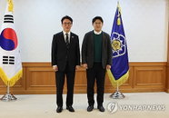 '총리 위원' 허승규, 녹색당 14년 만에 첫 당선