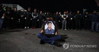 진주 화물연대 집회 사망사고, 정부 '철저조사' 약속