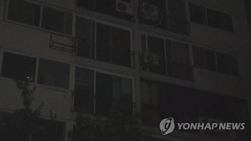 부천 1천세대 3시간 암흑…심야 정전 '개폐기 고장'