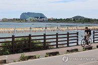 제주 전역 비바람 동반한 불순 일기…해안가 너울 유입에 따른 안전사고 주의보
