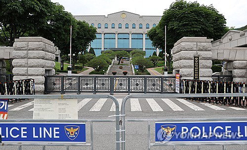 '투표용지 대란' 선관위, 오늘 '횡령·배임' 수사 착수