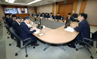 코스피 8000선 붕괴에 서킷브레이커 발동... 한국거래소 전사적 비상 대응 체제 가동