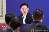 이재명 대통령 "부동산 세제 7월 전면 재정비"... 공급 대책 로드맵 조만간 공개