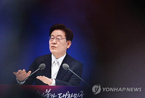 이재명 대통령, 검찰 수술 칼자루 국회에 넘겨…국정 새판 짜기