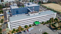'뇌물 혐의' 진주시청 전격 압수수색... 조규일 시장 향한 경찰 수사 본격화