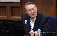 '건진법사 의혹' 윤석열 전 대통령에 징역 2년 구형... 검찰 "허위사실로 민주주의 왜곡"