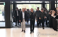 젠슨 황, 'K-AI 연합군' 결성하며 생태계 확장... 반도체 넘어 로보틱스·인프라 전방위 협력