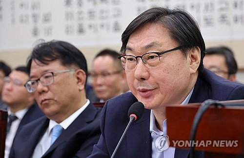 이화영 첫 재판 밤샘 격돌…핵심 증인 '오락가락' 진술에 파장