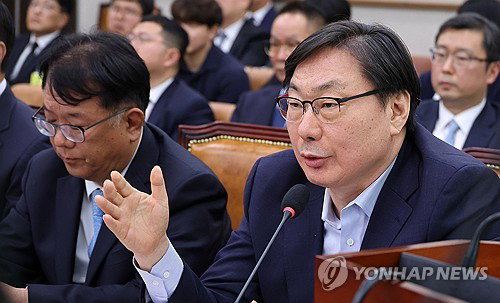 이화영 재판 '쪼개기 후원' 격돌…'3천만→1천만' 번복