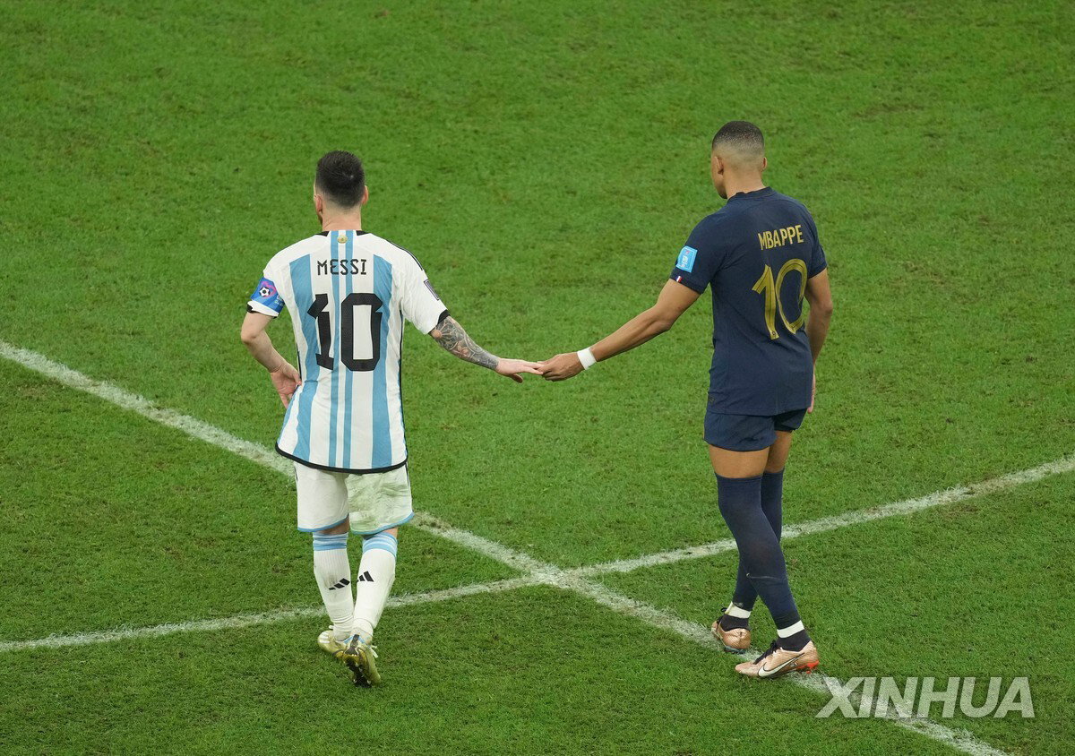 음바페·케인, 월드컵 역사 새로 쓸까...FIFA 골든부트 후보 10명 발표