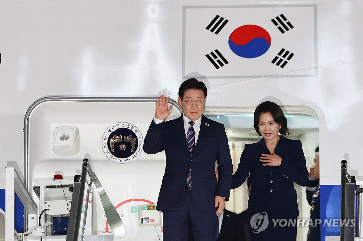 이재명 대통령, '국익 중심 신외교안보' 천명…이탈리아서 '안미경중' 종언 고하고 자주국방 강화