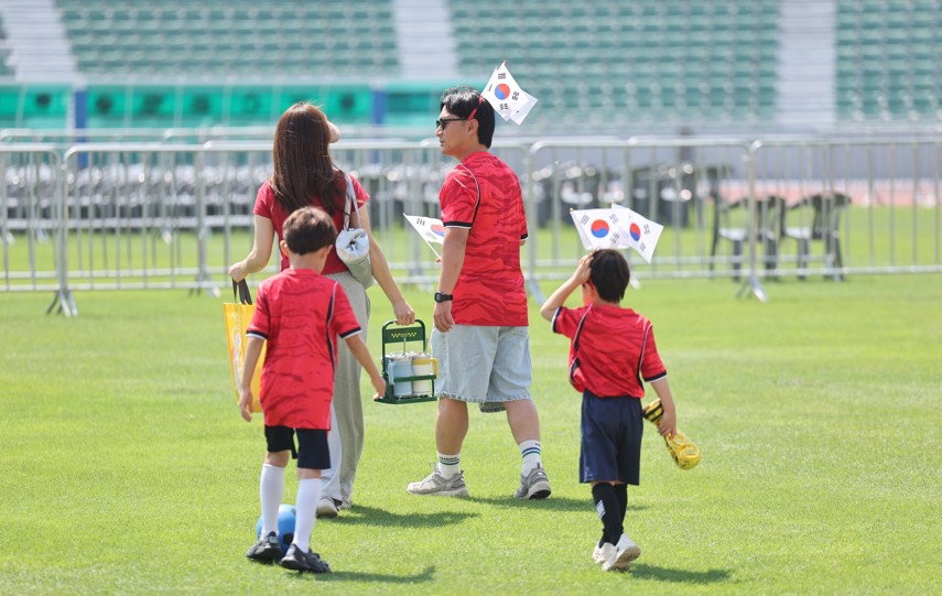 한국 vs 체코전 오늘 오전 11시, 충북 곳곳서 '붉은 응원 열기' 달아올라