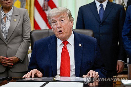 '전쟁 끝났다' 하루 만에…트럼프 '이란 맹비난' 대반전
