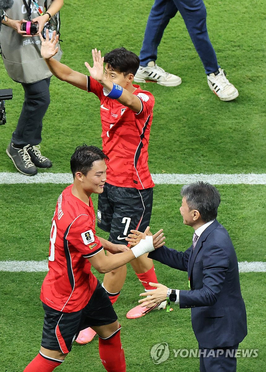 정몽규 회장, 월드컵 첫 승 축하하며 마지막 임무 완수 중
