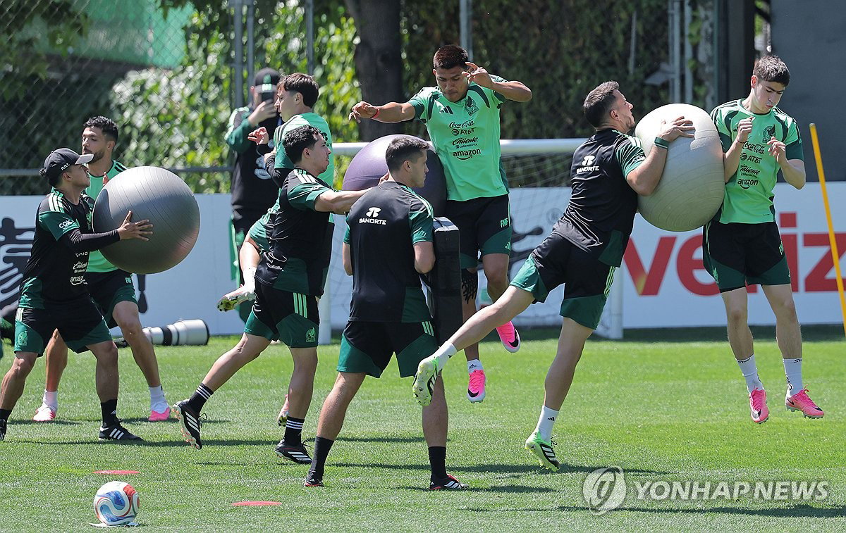 홍명보호, 멕시코 오른쪽 공격 차단이 관건…