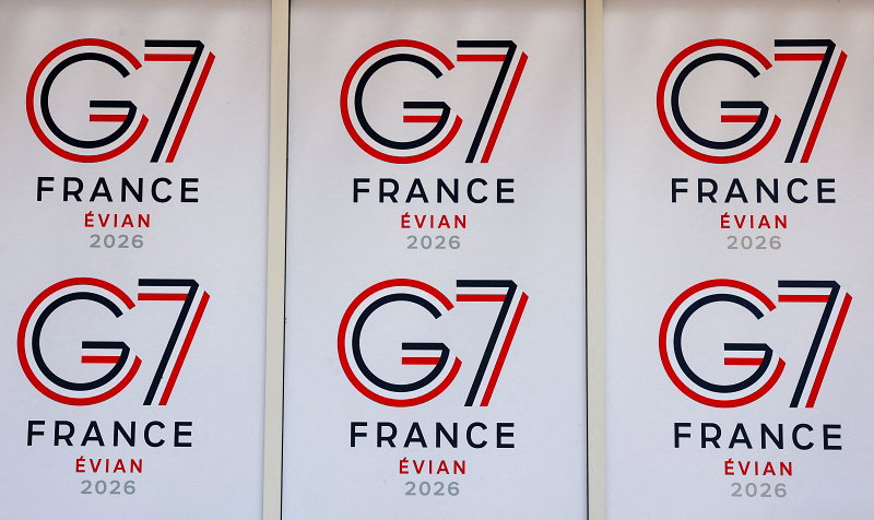G7