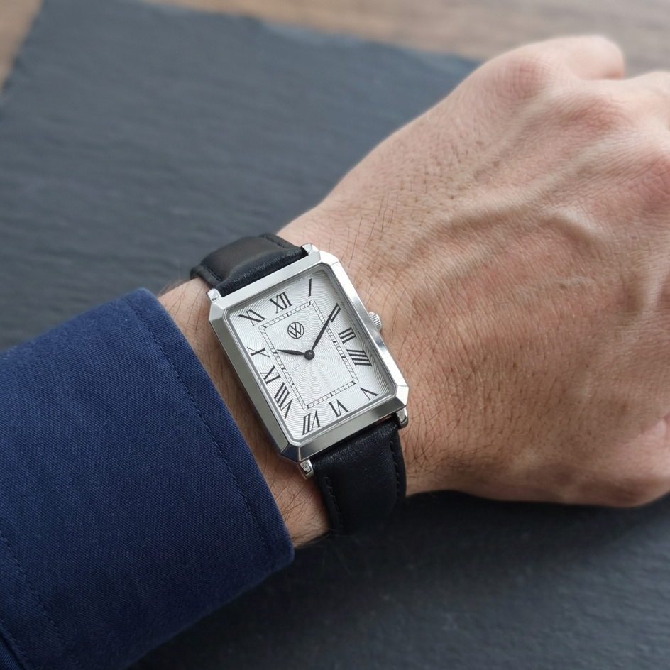 폭스바겐 클래식 스퀘어 남성 가죽 손목시계