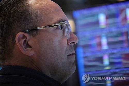다우 사상 최고치 경신에도…기술주 '찬바람', 나스닥 1% 넘게 하락