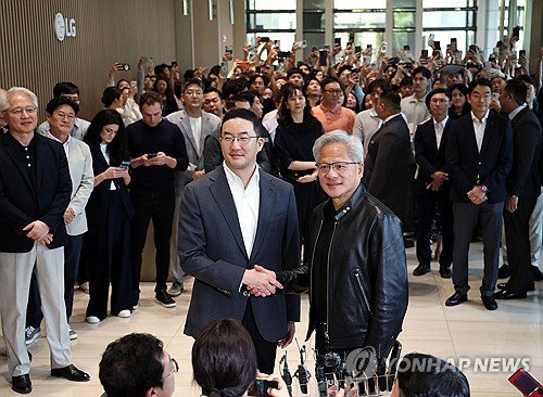 LG-엔비디아, AI 2주 만에 '초고속' 협력