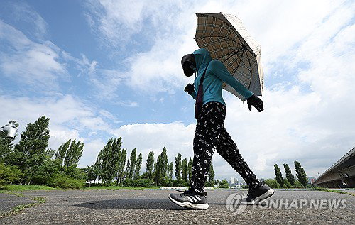 제주 강풍경보, 중부 쾌청…'극과 극' 내일 날씨