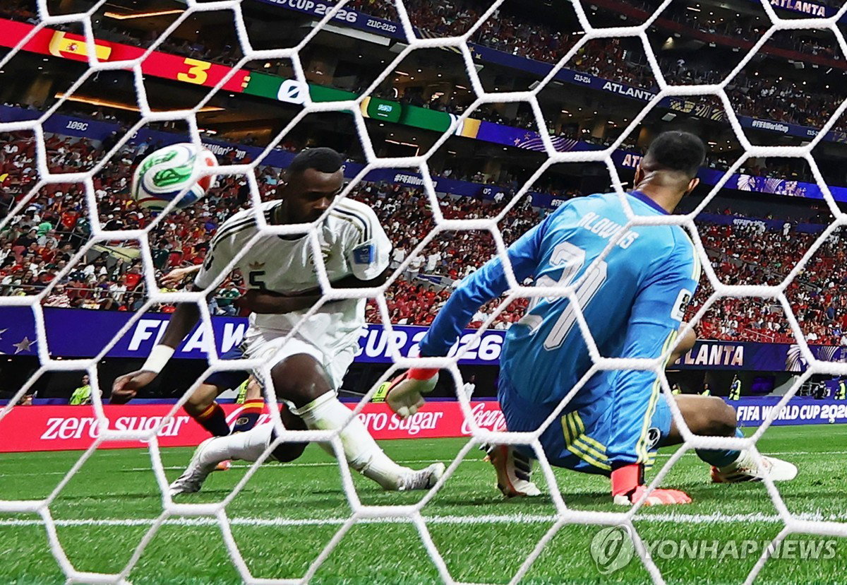 대회 3분의 1 만에 자책골 8개…2026 북중미 월드컵, 역대 최다 기록 '정조준'