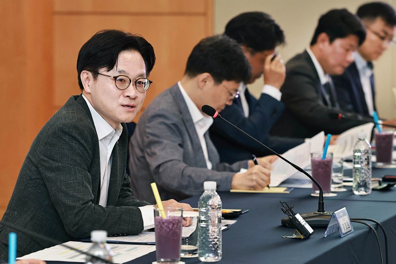 김정관 산업통상부 장관