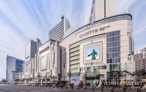 여름 정기 세일 D-2, 백화점 3사 최대 50% 파격전