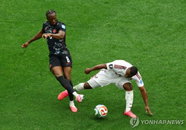 "다리 부러뜨린" 마디보, FIFA 철퇴 맞다…5경기 출전정지 중징계