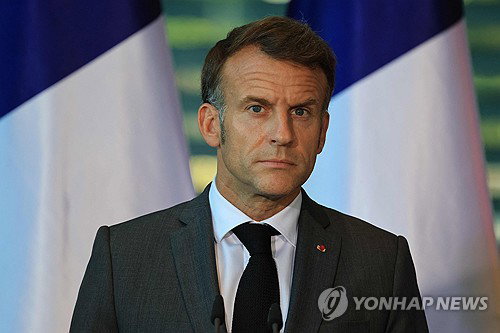 프랑스, 시칠리아서 '그림자 선단' 유조선 잡았다