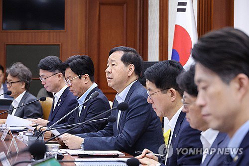 구윤철 부총리, 하반기 공공요금 동결…민생 안정 총력