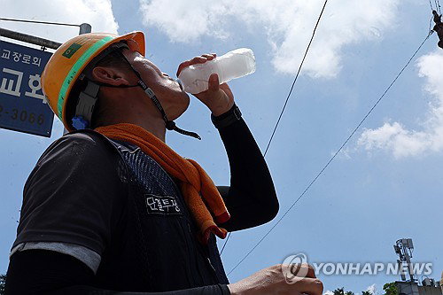 「40.2도 사망」 비극 경고: 물·휴식 없인 징역 7년