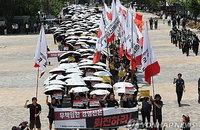 카카오 노조 3천명 '로그아웃데이' 강행, 서비스 먹통 위기 촉각