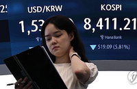 코스피 99%↑ 코스닥 8%↓…'27년 최저 주가' 반등, 정책만이 살길?