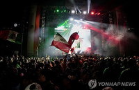 환호가 비극으로…멕시코 16강 축제 인파 100만 명 속 3명 질식사
