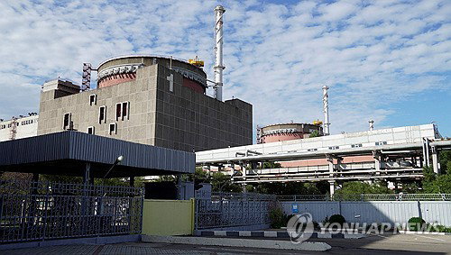 유럽 최대 자포리자 원전 21번째 '핵 위협'...전력 끊겨 비상