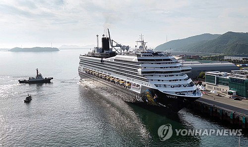 '역대급 크루즈 파도'…5월 방한객 20만 돌파 '새 지평'
