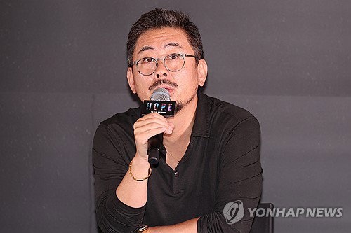 나홍진 '호프', 개봉 D-9까지 '칼질'…'위대한 장면' 선보인다