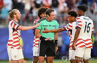 브라질 축구협회, 트럼프 대통령에 정면 반박 "클라우스 심판 모독 용납 못 한다"