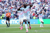 더케텔라러 멀티 골·루카쿠 쐐기…벨기에, 발로건 논란 속 미국 4-1 완파하고 8강行