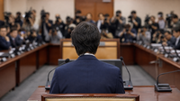 홍명보, 국회 청문회 출석…「선수 지킨다」
