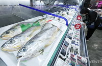 삼겹살 2만1천원 시대, 망고는 5천원대…농가는 울상, 당신의 밥상은?