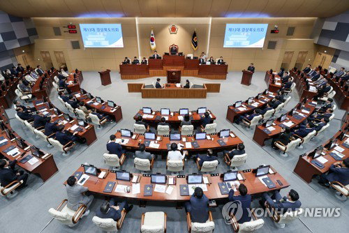 '10대 vs 13대' 광역의회 대수 논란, 전쟁 민주주의 뿌리 재조명