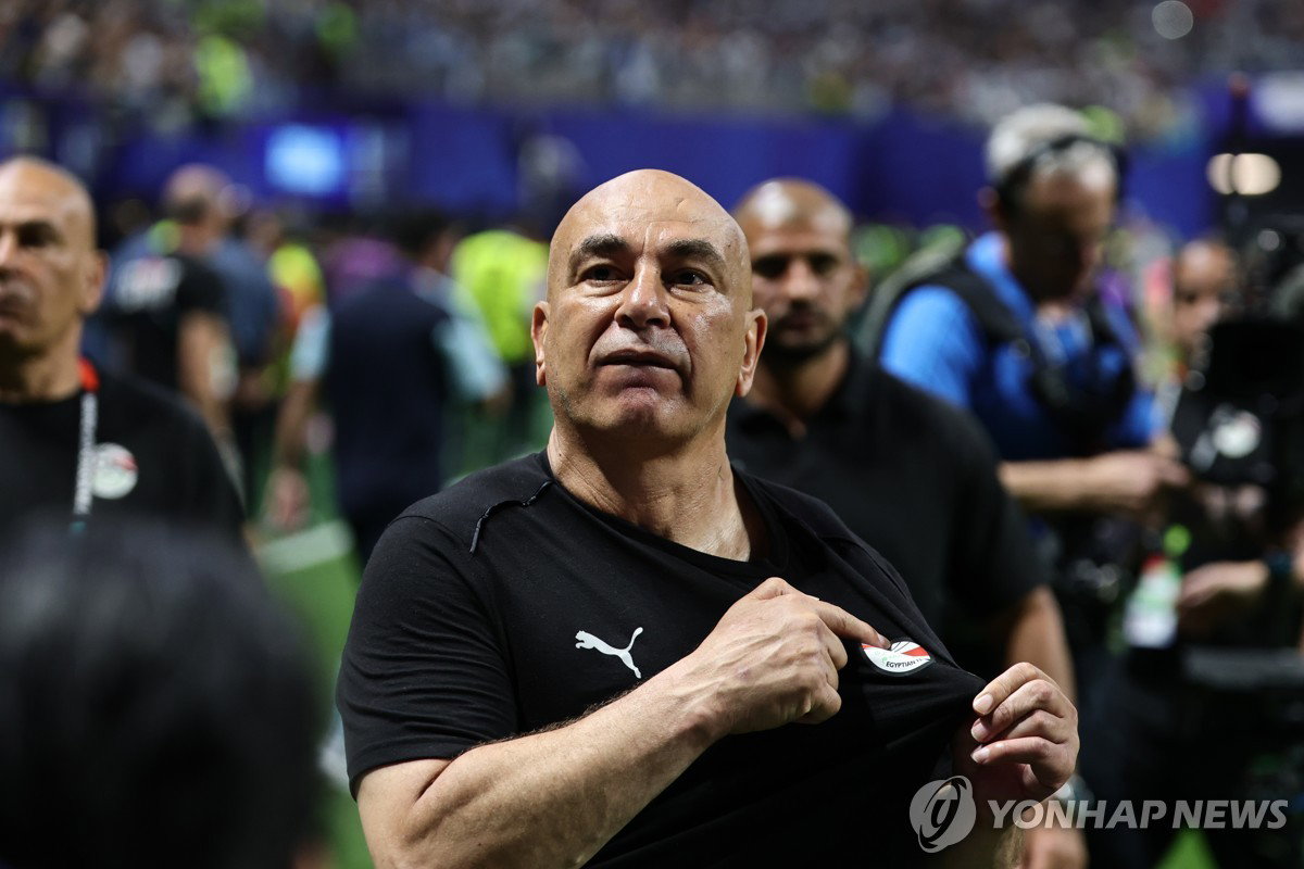 아쉬운 이별 후 재신임…이집트, 하산 감독과 2030년까지 동행